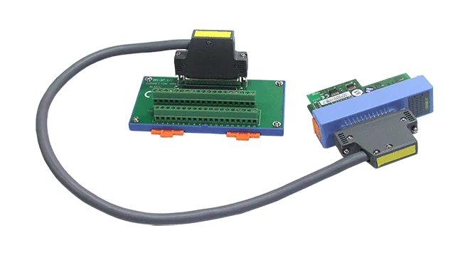 I-8042 Digital I/O Module, 16-ch Isolated DI and 16-ch Sink DO